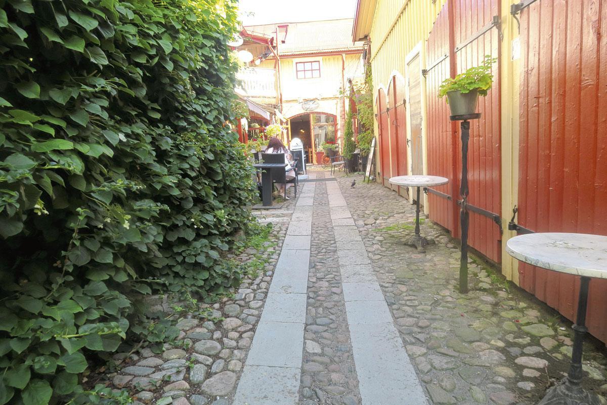 Les petites rues de Alingsås évoquent le sud de l'Europe.