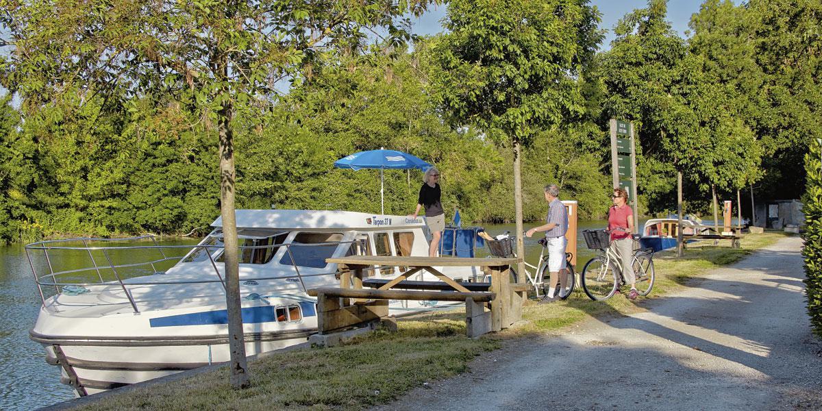 Des vacances au fil de l'eau, à bord d'un houseboat