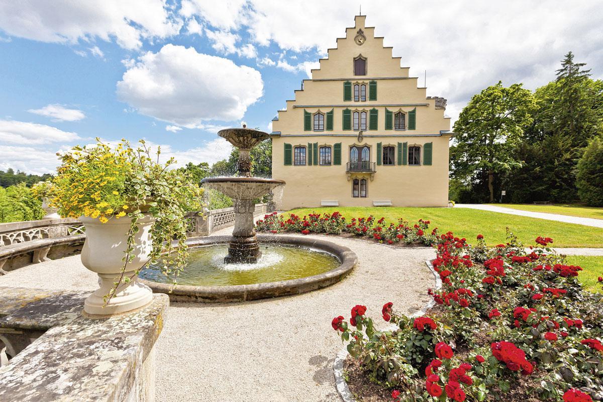 Schloss Rosenau.