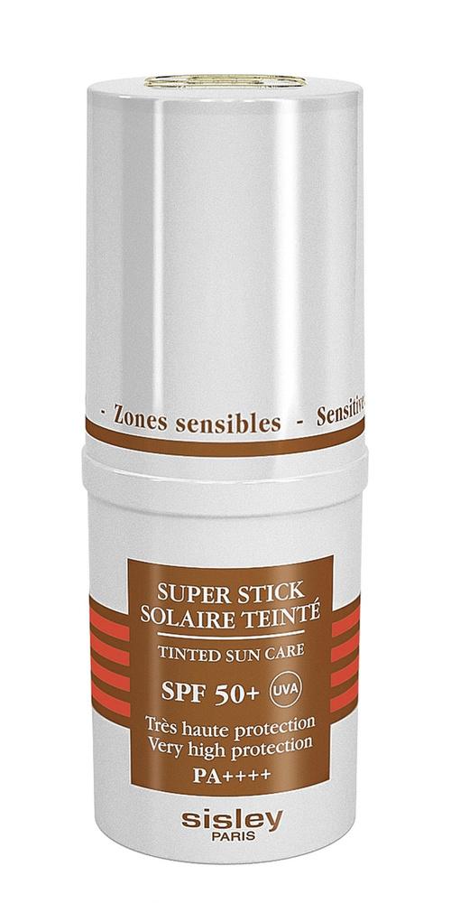 Super Stick Solaire teinté 50+ zones sensibles de Sisley (79,50 ?). A porter en duo avec Sunleÿa G.E., le soin solaire anti-glycation et anti-élastose. En parfumerie et dans une sélection de (para)pharmacies.