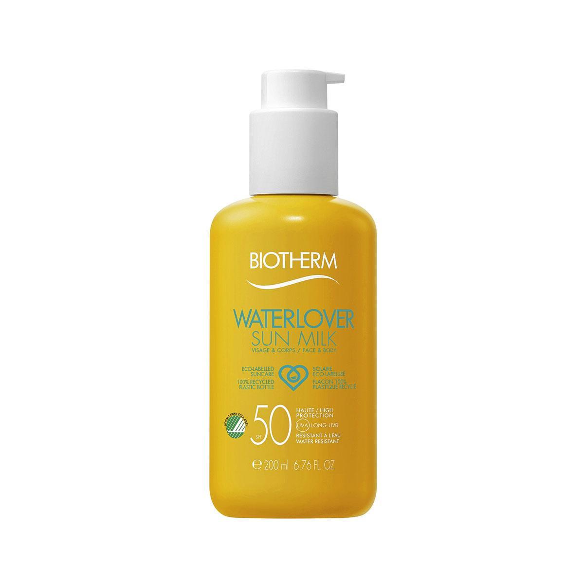 97% biologisch afbreekbare zonne-melk met ecolabel Nordic Swan. Waterlover Sun Milk van Biotherm, SPF30 of 50. 35,90 euro voor 200 ml, in de parfumerie.