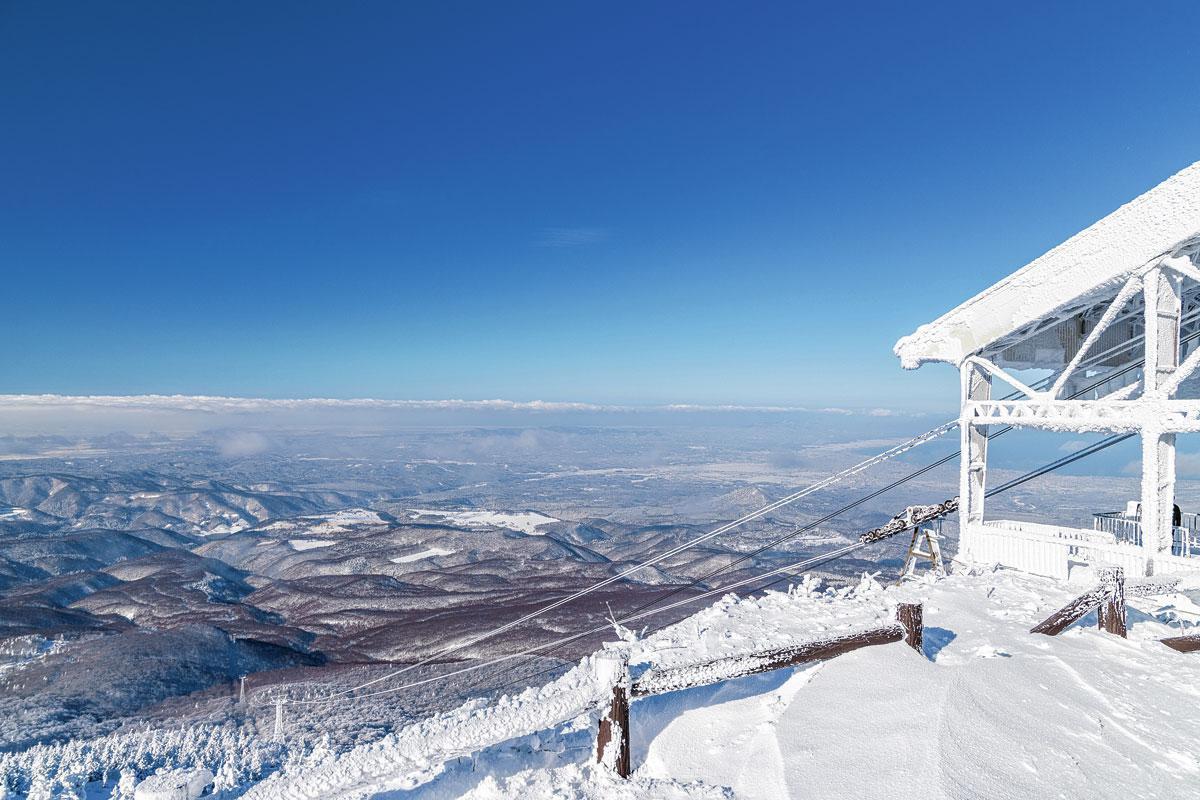 Japan, het skigebied van Hachimantai.