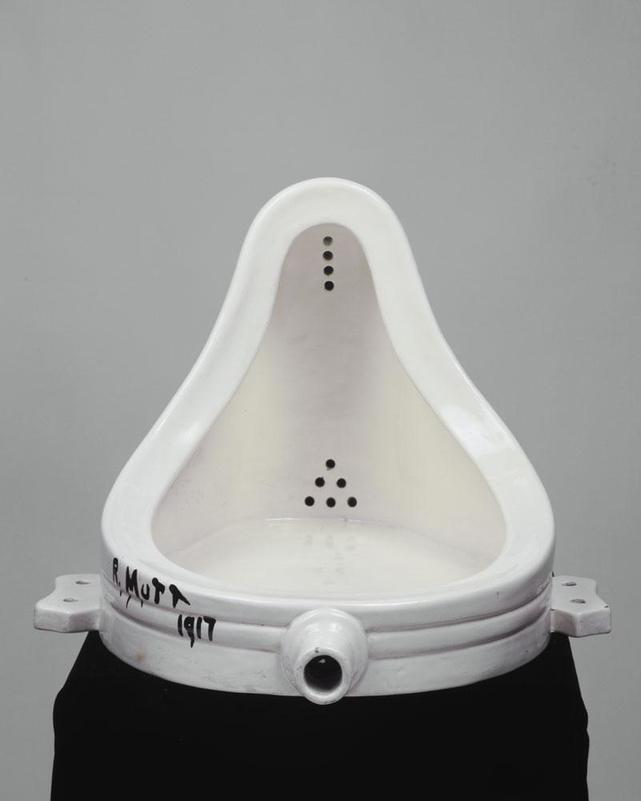 Marcel Duchamp (1887-1968), Fountain, 1917/1964, urinal, white earthenware coated with ceramic glaze and paint, Paris, MNAM-Centre Pompidou.