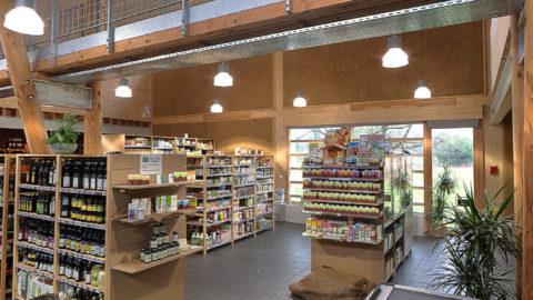 L'intérieur du magasin de la ferme de Lantin (c) Lefrancq Mons / Paille-Tech