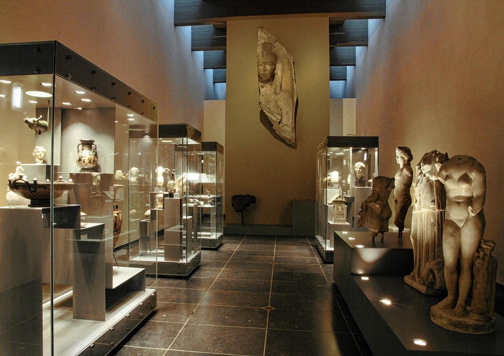 La collection d'antiquités est l'une des plus belles de Belgique.