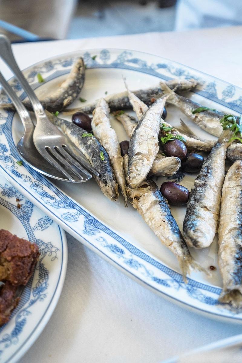 De délicieuses sardines grillées