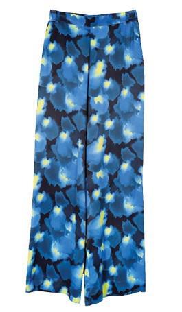 Wijde broek met bloemenprint - € 229 - Julia June.