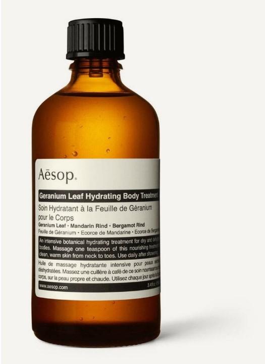 Body oil van Aesop skincare essentials Victoria Beckham 