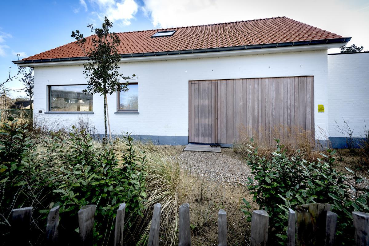 De woning werd grondig gerenoveerd maar behield zijn charme.