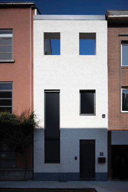 De woning kreeg er een extra verdieping bij.