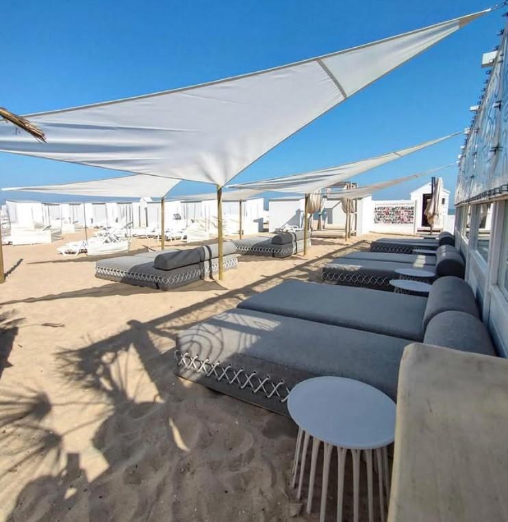 beach number 1 strandbar in knokke