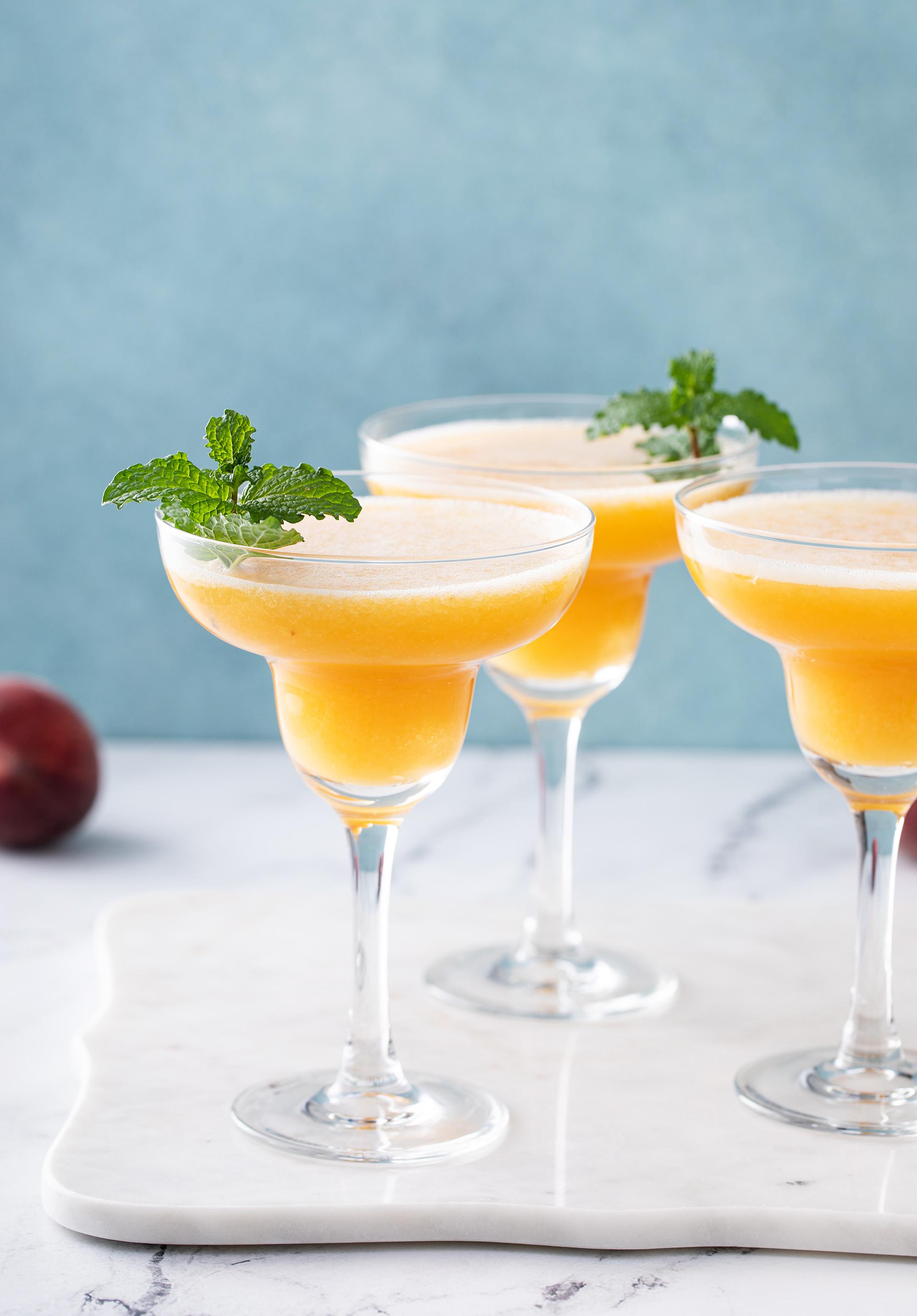 mango margarita cocktails en mocktails