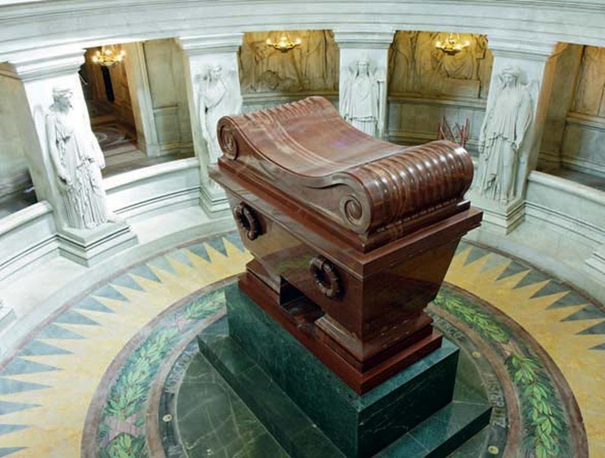 Praalgraf van Napoleon Bonaparte in de Dôme des Invalides, Parijs.