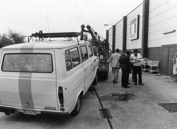 Foto van de overval van de Bende van Nijvel op de Colruyt in 1983