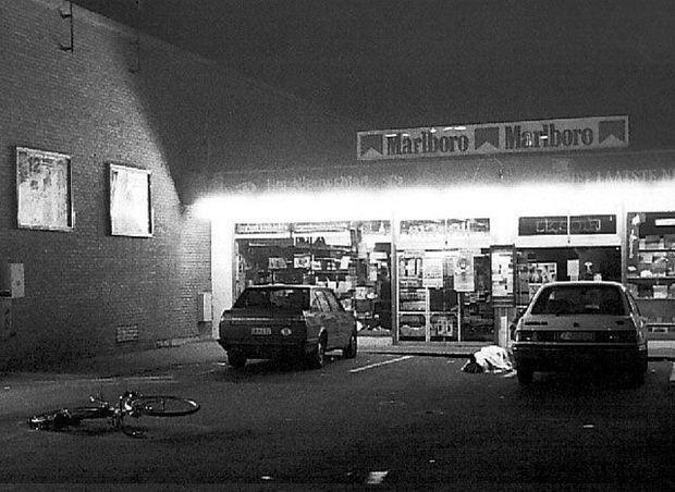 Foto van de Delhaize in Overijse, waar de Bende van Nijvel in 1985 dodelijke slachtoffers maakte. 