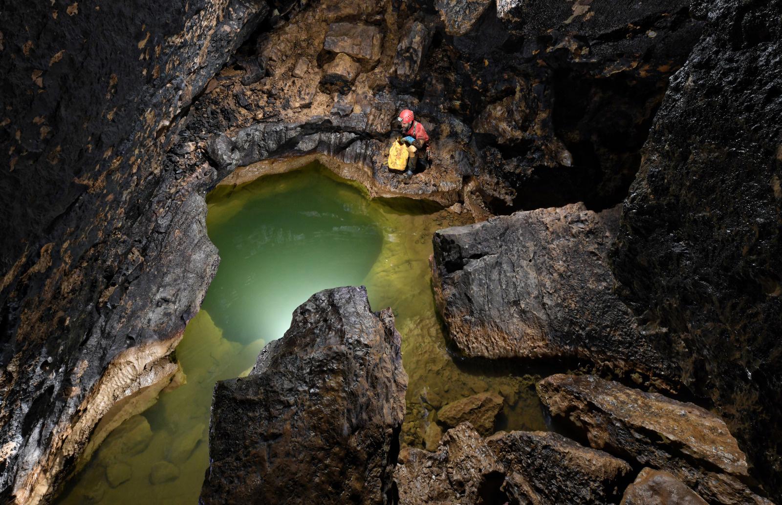 Een foto binnenin de Grotten van Hotton, nabij Marche-en-Famenne 