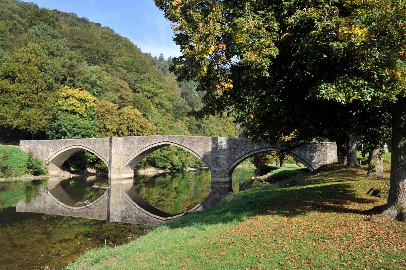 Wandelen bij het kasteel van Bouillon