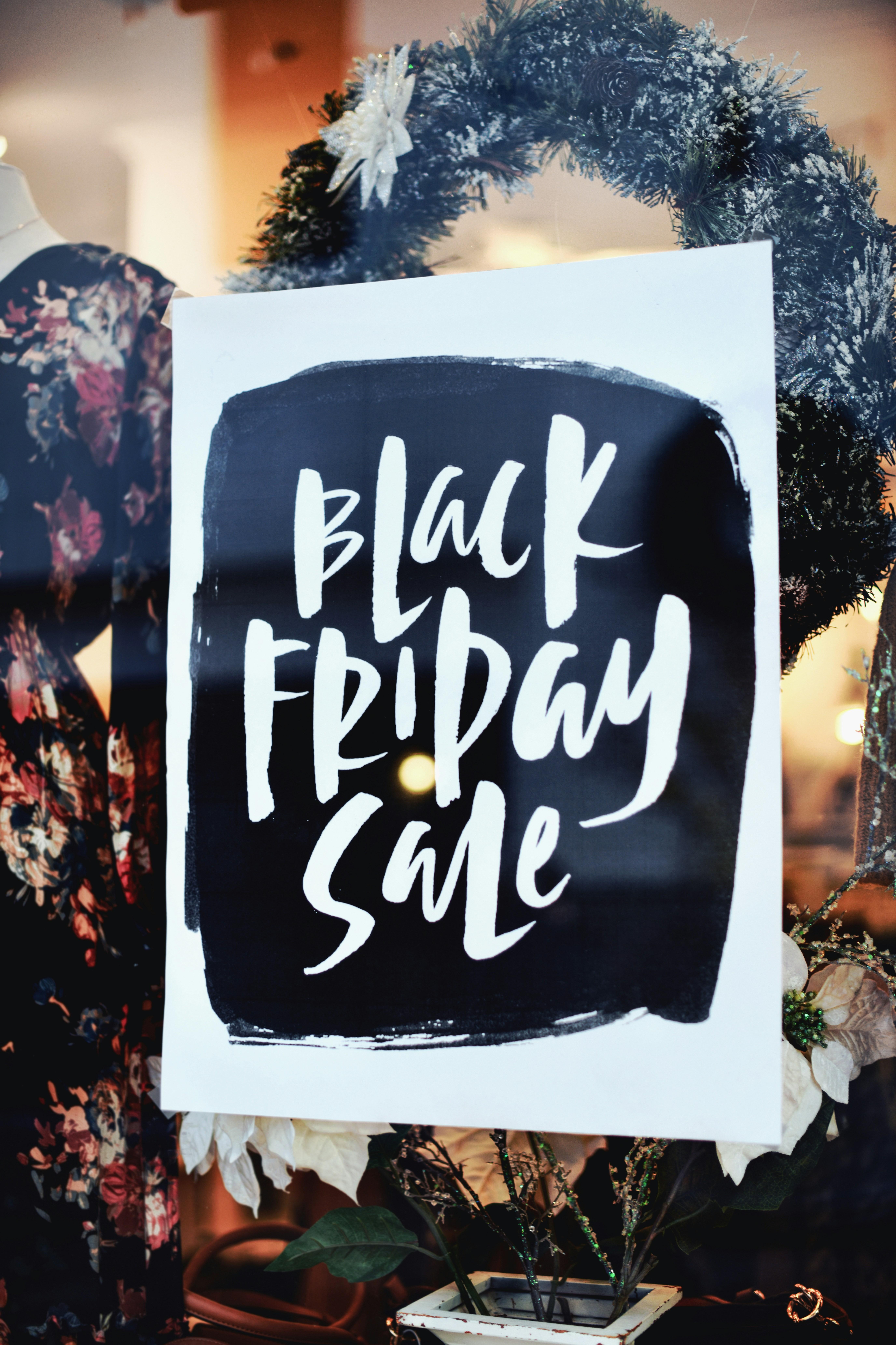 Een foto van een Black Friday Sale-poster.