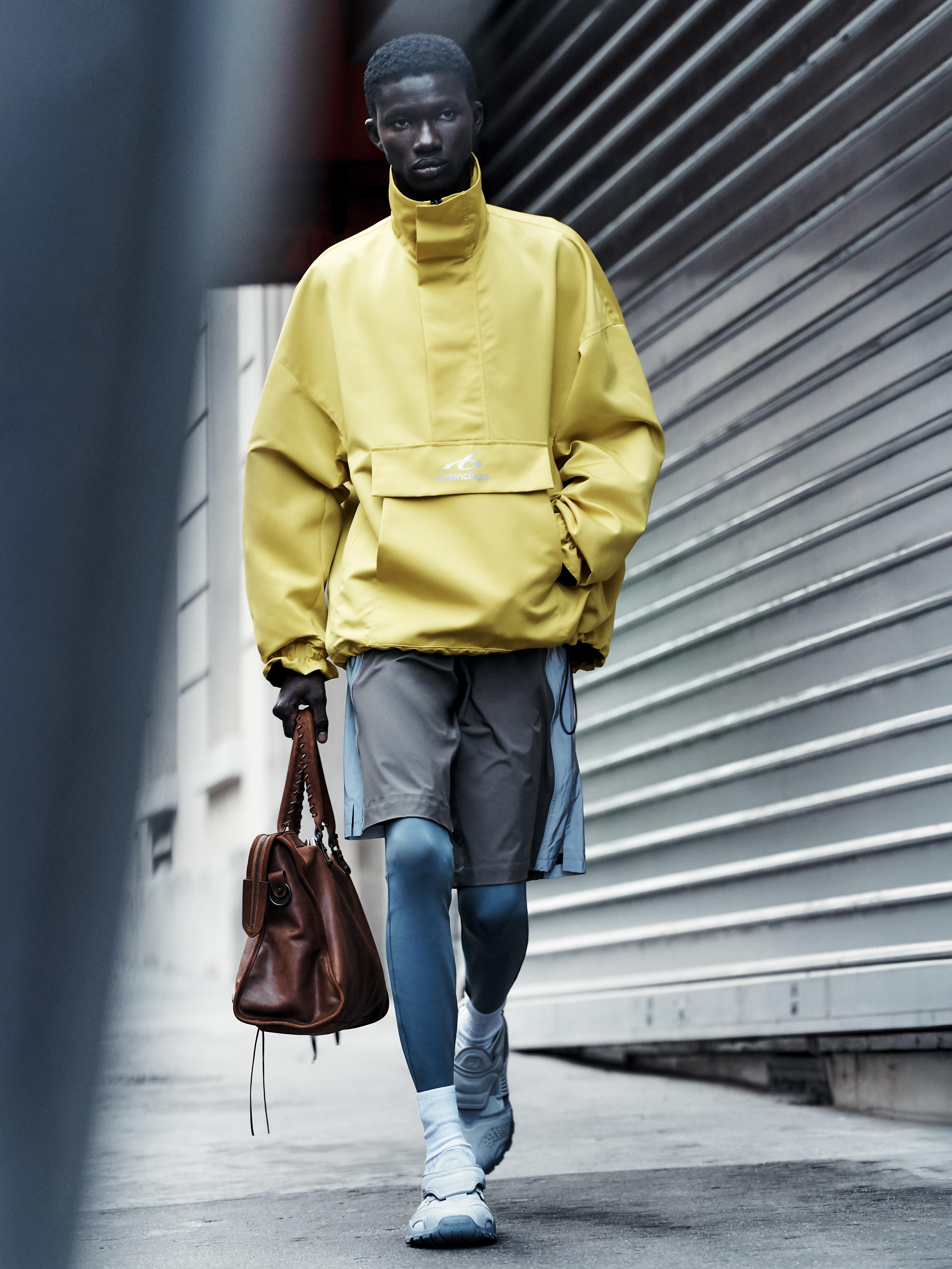 Campagnebeeld van de tweede collectoe van Pierpaolo Piccioli voor Balenciaga