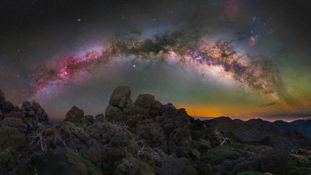 'Milky Way arch in the morning hours of spring' gemaakt in La Palma door Egor Goryachev 