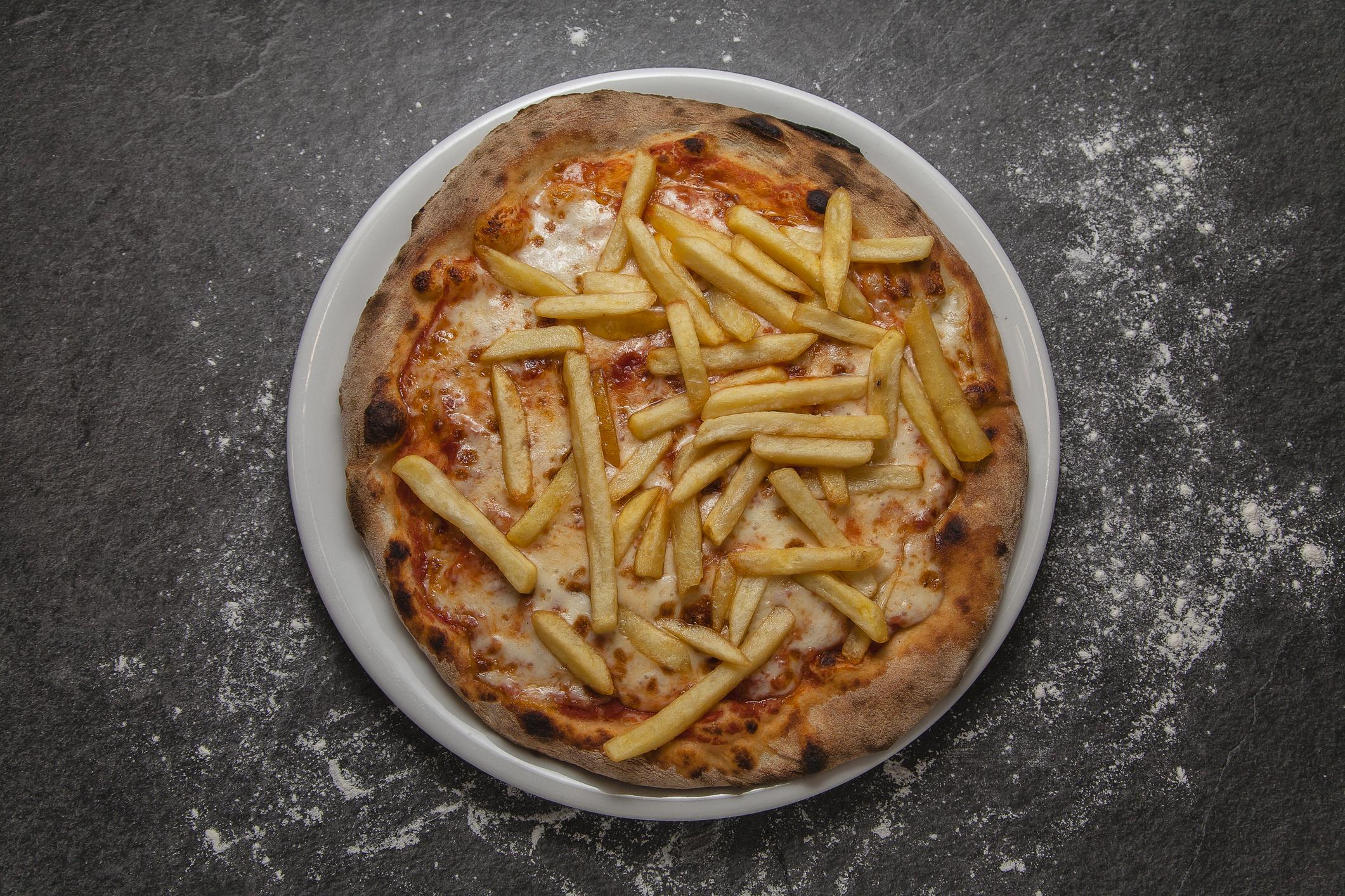 Pizza con le patate fritte