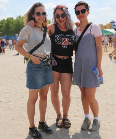 Nele (18), Muriel (17) en Lily (18) uit Keulen