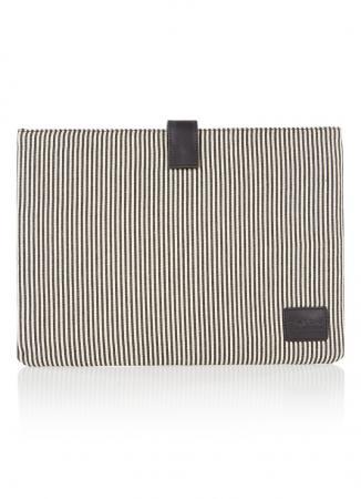 Laptop sleeve