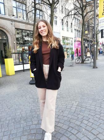 Veronique (18)
