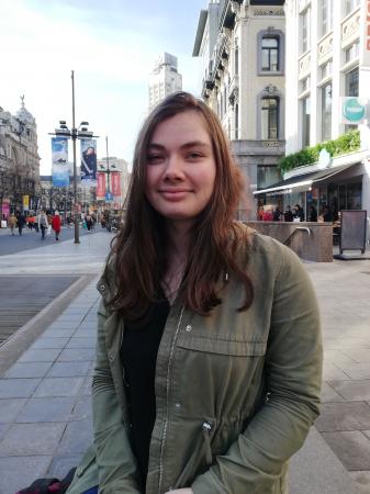 Yana (18)