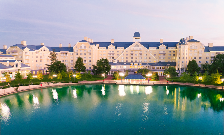 Newport Bay Club