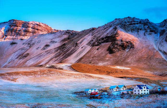 3. The Arctic Coast Way, IJsland