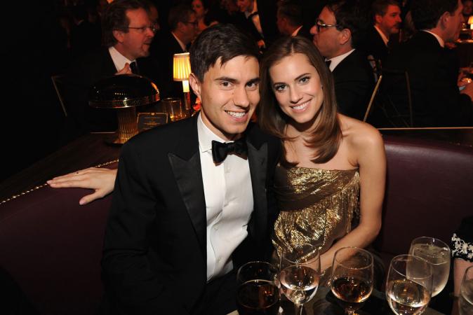 Allison Williams (31) & Ricky Van Veen (38)