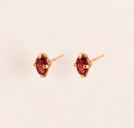 Boucles d'oreilles en argent sterling avec grenat (pierre de naissance de janvier)