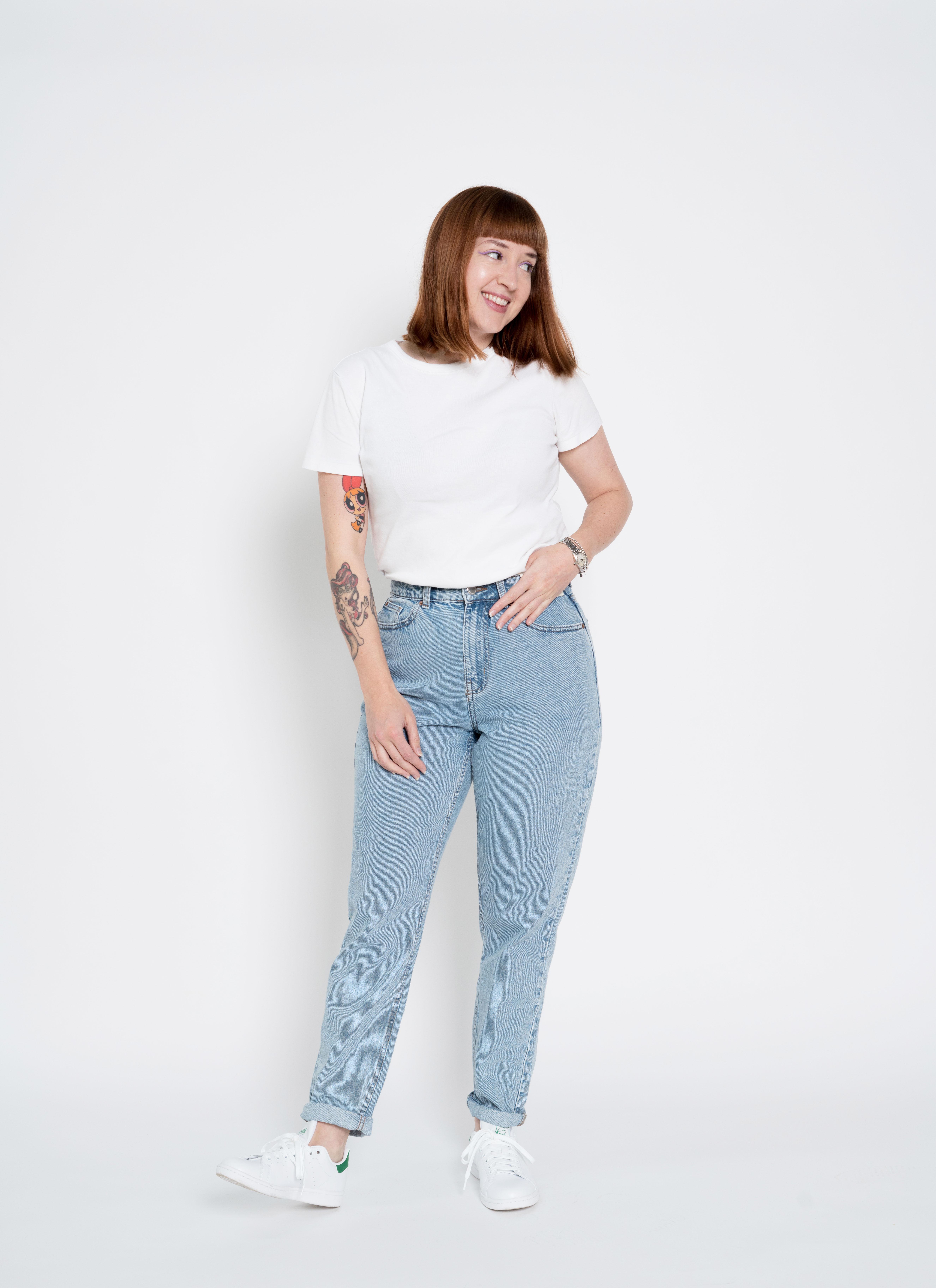 Mom jeans met opgerolde pijpen