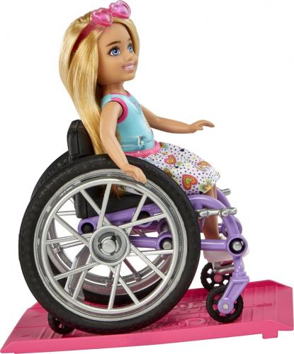 Barbie Chelsea Rolstoel