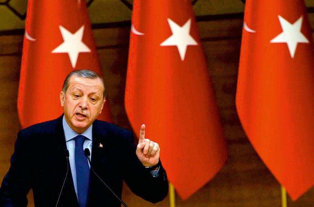 Partij Erdogan Leidt In Regionale Verkiezingen Turkije, Maar Verliest ...