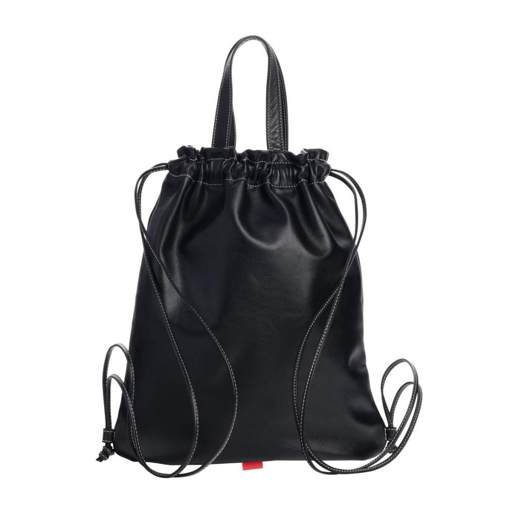 Praktisch en tijdloosMet deze leren tas van Marie Martens heb je een duurzaam en betaalbaar exemplaar voor jaren (295 euro).