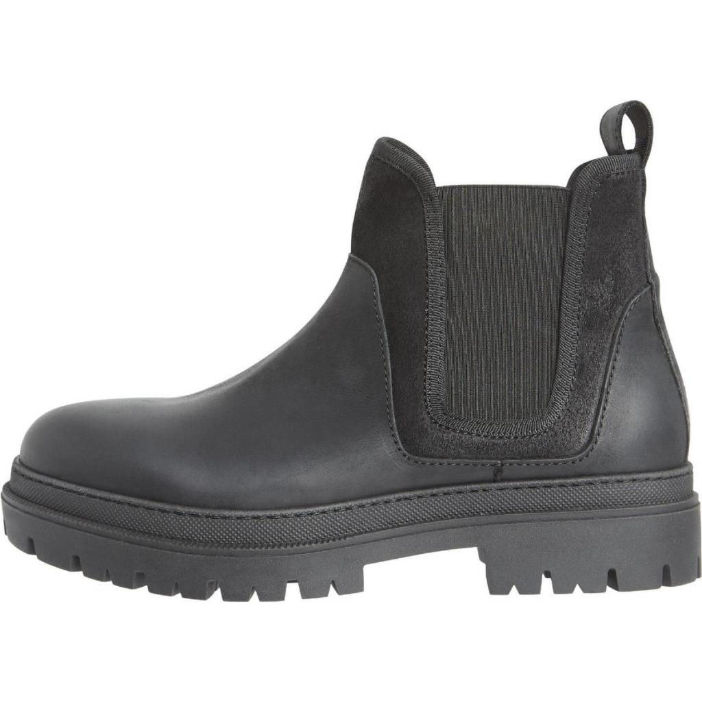 Chelsea-boot (149,99 euro), van Tommy Hilfiger.