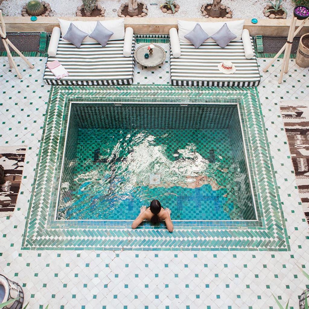 riad-yasmine-marrakech-piscine-patio-vue