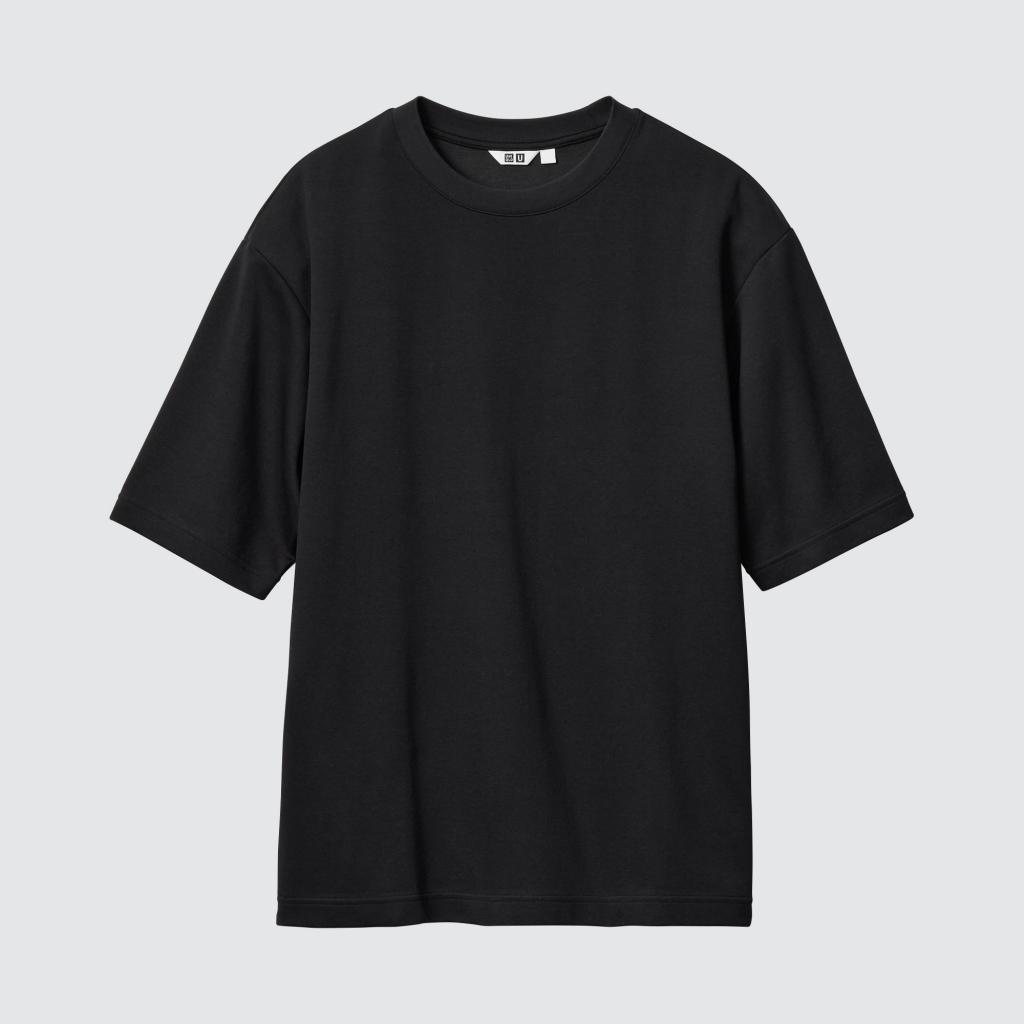 Het oversized T-shirt van Uniqlo is te koop voor 19,90 euro.