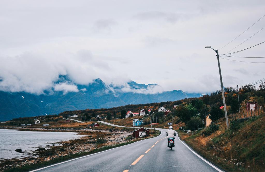 Lofoten-eilanden in Noorwegen zijn een van de meest magische natuurlandschappen voor het eindejaar