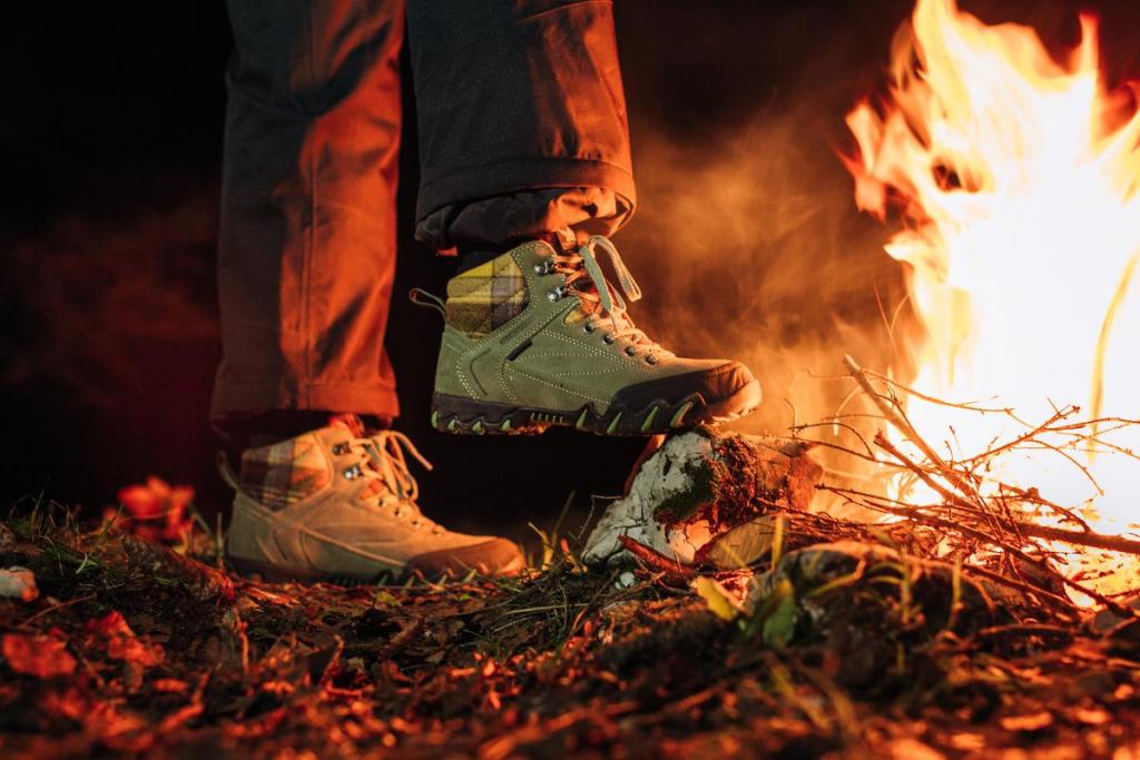 Bottines met ruitmotief (150 euro), van Allrounder.