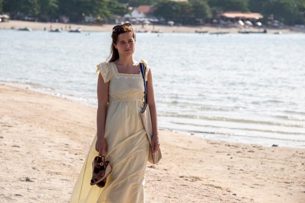 the white lotus looks 