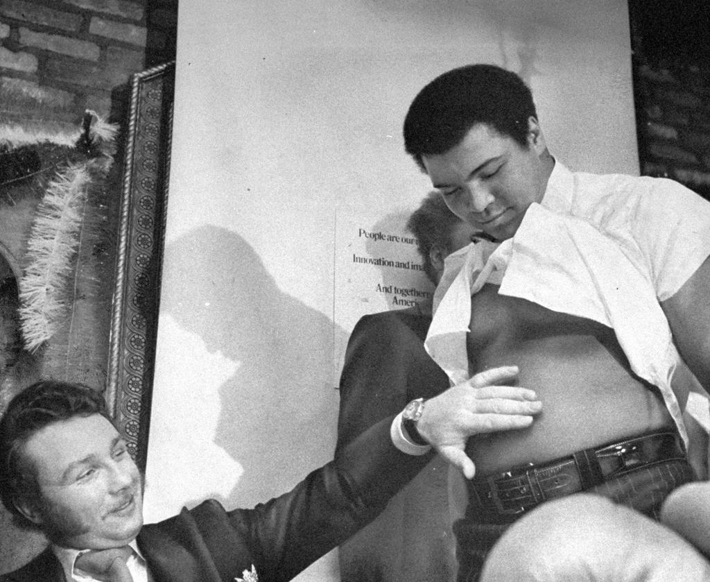VIDEO – “Ik denk nog élke dag aan Muhammad Ali”: 50 jaar geleden bokste ...