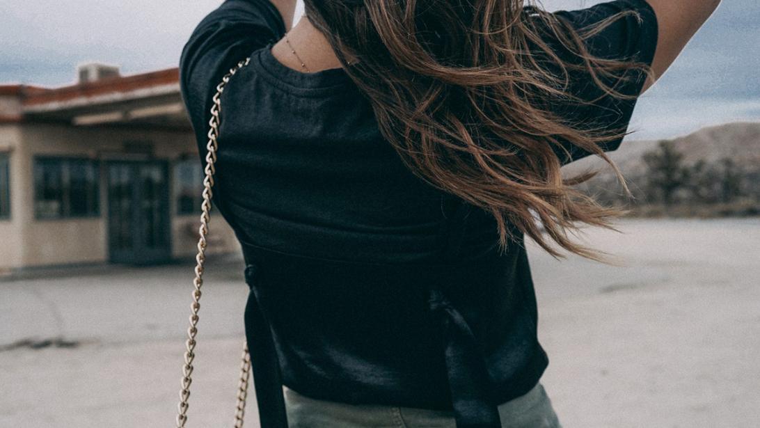 Deze eeuwenoude haarverzorgingstrend maakt zijn comeback Deze eeuwenoude haarverzorgingstrend maakt zijn comeback