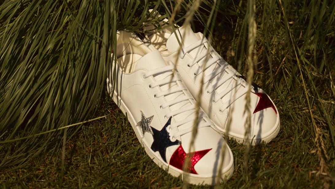 Dit zijn dé sneakers die je voor de lente wil inslaan Dit zijn dé sneakers die je voor de lente wil inslaan