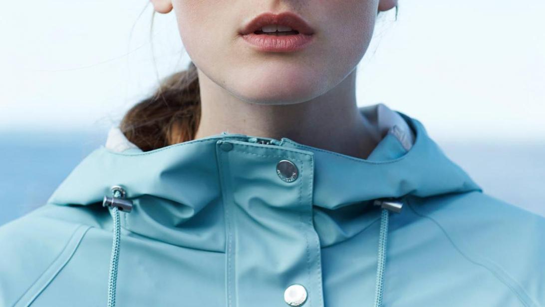10 imperméables canons pour affronter la pluie avec style! 10 imperméables canons pour affronter la pluie avec style!