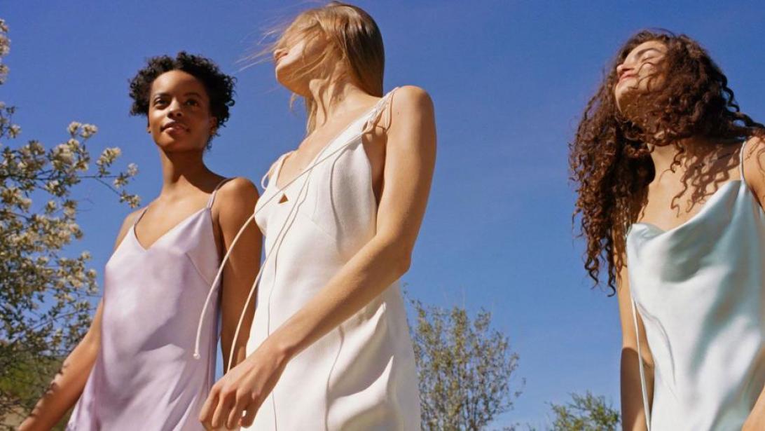 Ontdek de eerste beelden van de veelbesproken trouwcollectie van Topshop Ontdek de eerste beelden van de veelbesproken trouwcollectie van Topshop