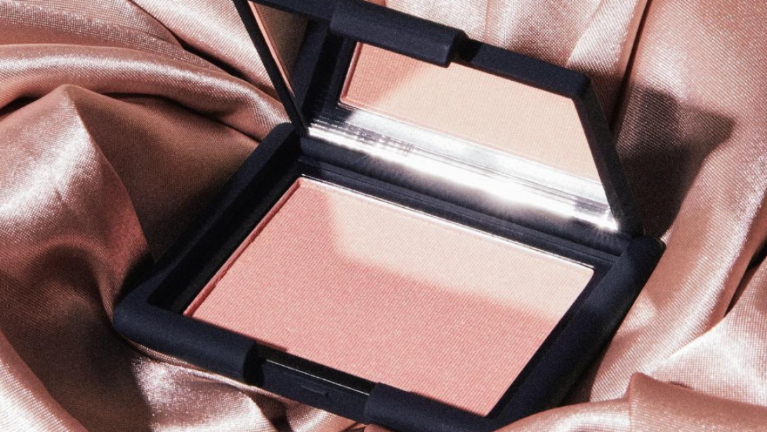 Alerte beauté: le blush best-seller "Orgasm" de NARS se transforme en lipstick! Alerte beauté: le blush best-seller "Orgasm" de NARS se transforme en lipstick!