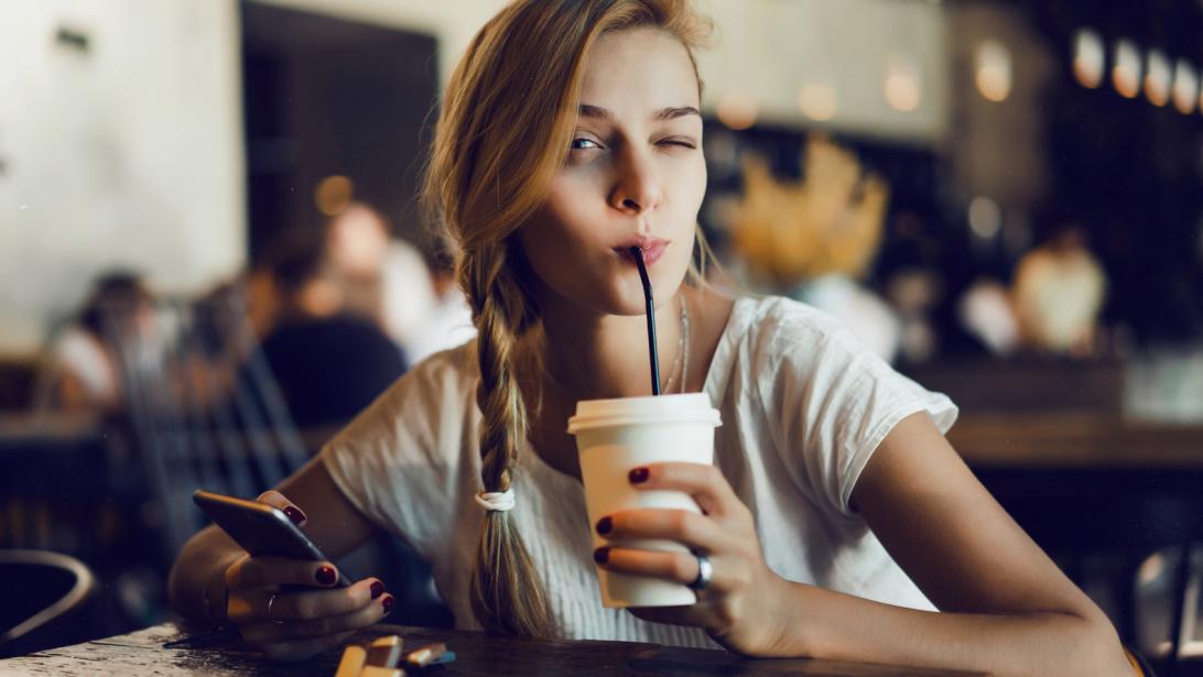 "Collagen latte": la boisson miracle pour éloigner les rides? "Collagen latte": la boisson miracle pour éloigner les rides?